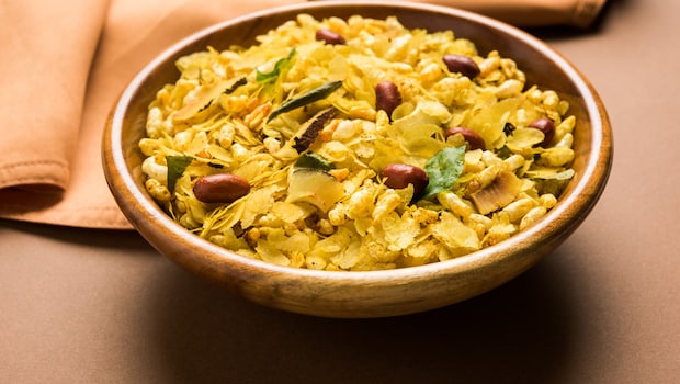How To Keep Snacks Crispy During Monsoon Season: Easy Tips That Work