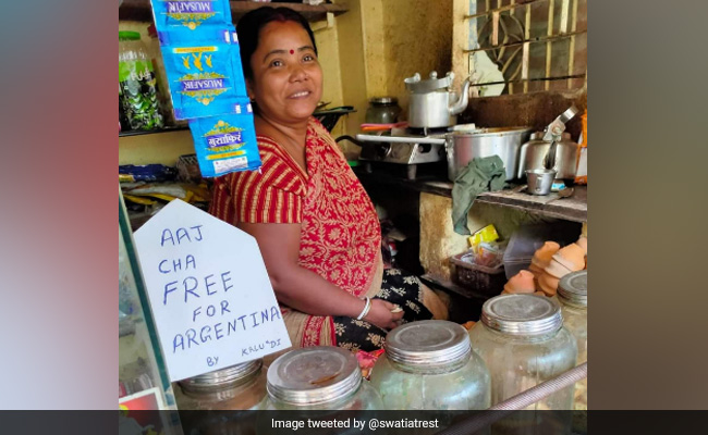 This Bengali Tea Stall Owner Declares 'Free Tea For Argentina'  Ahead Of FIFA World Cup Final