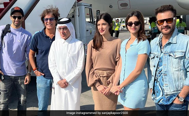 FYI, Aditya Roy Kapur Is In Qatar With Ananya Panday And Her Gang