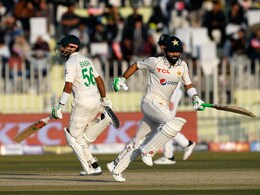 England Sense Lead Despite Three Pakistan Centurions In First Test