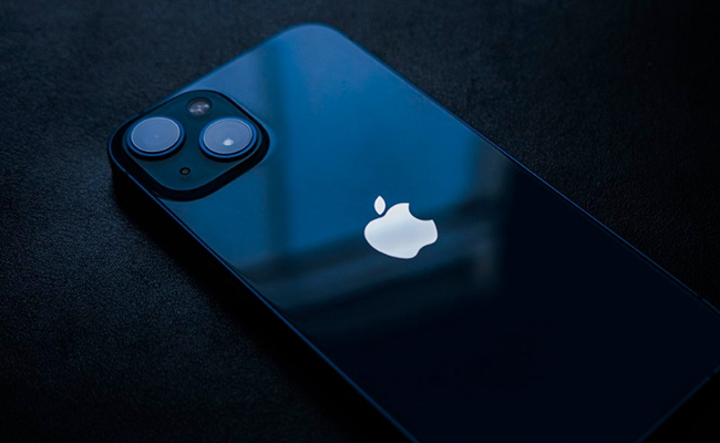 iPhone Maker Foxconn Plans $700 Million Plant Near Bengaluru: Report
