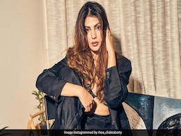 रिया चक्रवर्ती को मिला नया प्यार, इस बिजनेसमैन को कर रही हैं डेट रिया चक्रवर्ती को मिला नया प्यार, इस बिजनेसमैन को कर रही हैं डेट