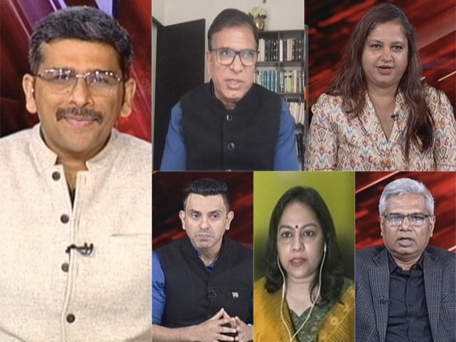 मुकाबला : 'सकारात्मक शाहरुख' और बोलते बच्चन के क्या हैं मायने ?