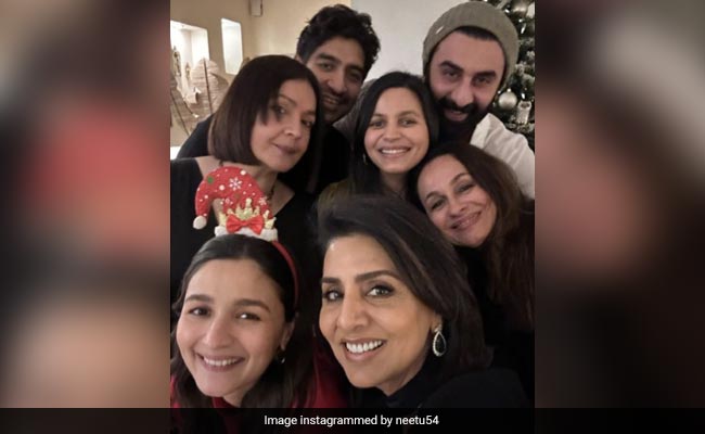 Christmas 2022: Inside The Kapoors And Bhatts Fam-Jam With Neetu, Ranbir, Alia, Soni Razdan And Others