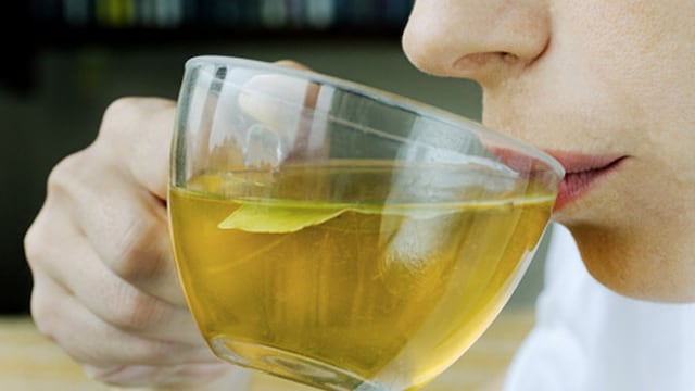 Mint tea can help relax the muscles of the digestive tract and alleviate constipation