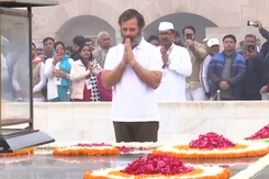 Watch: Rahul Gandhi Visits His Father Rajiv Gandhi's Memorial In Delhi Watch: Rahul Gandhi Visits His Father Rajiv Gandhi's Memorial In Delhi