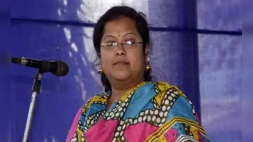 CG Liquor Scam: सौम्या चौरसिया के खिलाफ 13 जनवरी तक कार्रवाई पर रोक, अग्रिम जमानत पर इस दिन फैसला सुनाएगा हाईकोर्ट