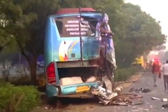 3 Killed, Several Injured After 2 Bus Collide On Greater Noida Expressway 3 Killed, Several Injured After 2 Bus Collide On Greater Noida Expressway