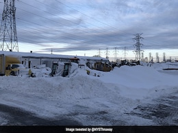 अमेरिका में बर्फीले तूफान के कहर ने ली करीब 50 लोगों की जान अमेरिका में बर्फीले तूफान के कहर ने ली करीब 50 लोगों की जान