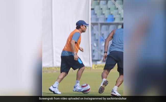 Watch: Sachin Tendulkar Shows Off His Football Skills, Internet Calls Him "All-Rounder"