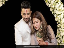 'देवों के देव महादेव' फेम सोनारिका भदौरिया का हुआ रोका, सेरेमनी की फोटो पर आया फैंस का दिल 'देवों के देव महादेव' फेम सोनारिका भदौरिया का हुआ रोका, सेरेमनी की फोटो पर आया फैंस का दिल