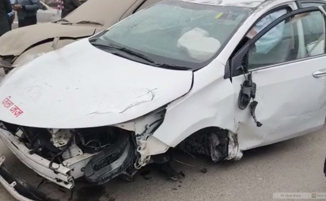 नोएडा : पर्थला गोल चक्‍कर पर कार सवार ने डिलीवरी बाय को मारी टक्‍कर, मौत