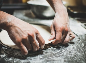 How To Make Perfect Pizza Base - Easy Tips You Must Follow How To Make Perfect Pizza Base - Easy Tips You Must Follow