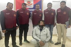 Delhi Man Kills Live-In Partner, Tries To Chop Up Body: Cops Delhi Man Kills Live-In Partner, Tries To Chop Up Body: Cops