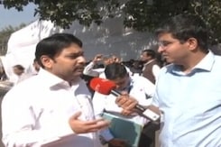 Uddhav Thackeray, Allies Meet Amid Border Row With Karnataka Uddhav Thackeray, Allies Meet Amid Border Row With Karnataka