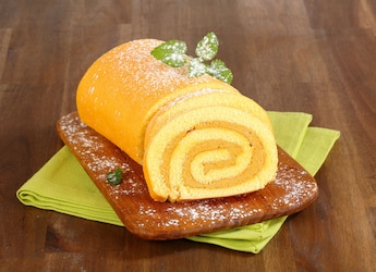 What Is Swiss Roll And What Is It Made Out Of? All You Need To Know What Is Swiss Roll And What Is It Made Out Of? All You Need To Know