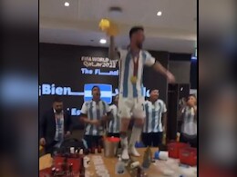 FIFA World Cup: सपना पूरा होने पर जमकर नाचे मेसी, टेबल पर चढ़ जमकर मनाया जश्न- Video FIFA World Cup: सपना पूरा होने पर जमकर नाचे मेसी, टेबल पर चढ़ जमकर मनाया जश्न- Video