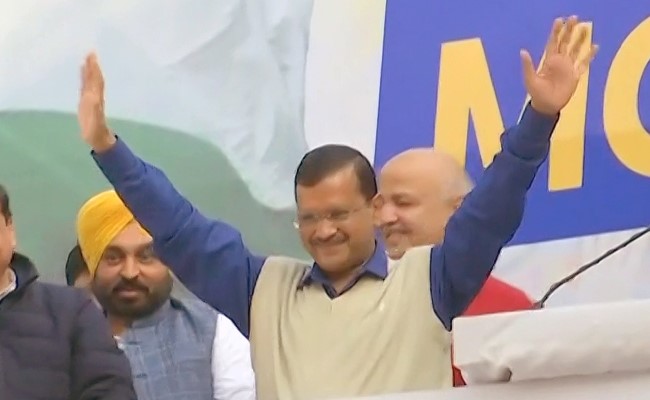 MLAs Switching Sides Won't Affect AAP's Bid For National Party Status: Expert