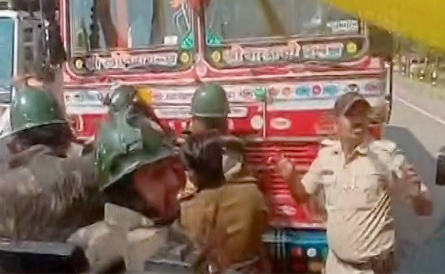 Stone Throwing Incident: Maharashtra Stops State Bus Services To Karnataka