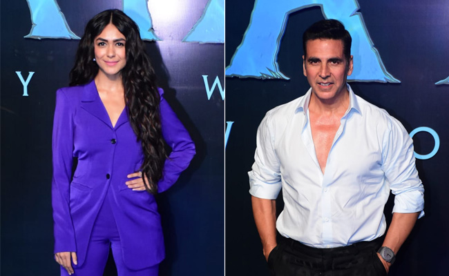 Pics: Akshay Kumar, Varun Dhawan, Mrunal Thakur And Other Celebs At <i>Avatar - The Way Of Water</i> Mumbai Screening