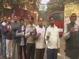 MCD Elections Updates: दिल्ली नगर निगम चुनाव में करीब 50 प्रतिशत मतदान का अनुमान MCD Elections Updates: दिल्ली नगर निगम चुनाव में करीब 50 प्रतिशत मतदान का अनुमान