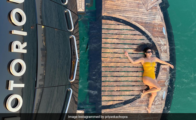 प्रियंका चोपड़ा ने दुबई में कुछ यूं एंजॉय किया वीकेंड, कभी स्वीमसूट में रिलैक्स करती तो कभी समंदर में राइड करती दिखीं एक्ट्रेस 