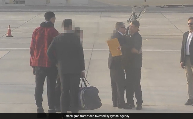 US Basketball Star Arrives Home After Prisoner Swap With Russia