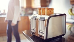 We Found The Best Way To Clean Bread Toaster In Minutes