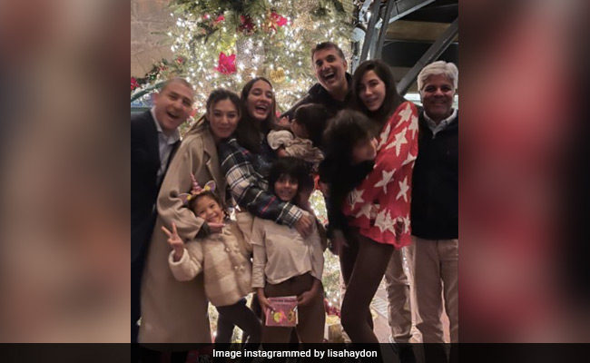 Christmas Eve 2022: Inside Lisa Haydon's Festivities With Family