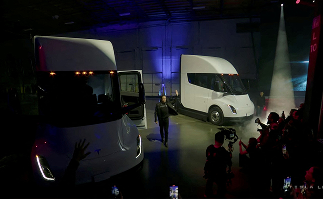Elon Musk Unveils Tesla's First Heavy-Duty Semi-Trucks