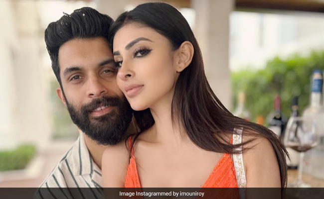 More Photos From Mouni Roy And Husband Suraj Nambiar's Abu Dhabi Vacation