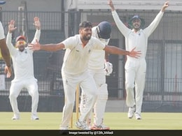 आवेश पर आकाश दीप को तरजीह क्यों?, फैंस हुए हैरान, पंडित कर रहे सवाल आवेश पर आकाश दीप को तरजीह क्यों?, फैंस हुए हैरान, पंडित कर रहे सवाल