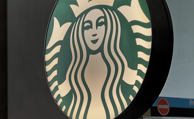 US Man Robs Tip Jar At Starbucks After Wife Was Refused Refund Of $1.25