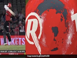 Video: गेंदबाज ने फेंकी सबसे खतरनाक बाउंसर, बल्लेबाज के हेलमेट पर लगी, फिर जो हाल हुआ उसे देख उड़ जाएंगे होश Video: गेंदबाज ने फेंकी सबसे खतरनाक बाउंसर, बल्लेबाज के हेलमेट पर लगी, फिर जो हाल हुआ उसे देख उड़ जाएंगे होश