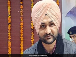 यौन उत्पीड़न का केस दर्ज होने के बाद हरियाणा के खेल मंत्री का इस्तीफा, कहा- "मेरी छवि खराब करने का हो रहा प्रयास" यौन उत्पीड़न का केस दर्ज होने के बाद हरियाणा के खेल मंत्री का इस्तीफा, कहा- "मेरी छवि खराब करने का हो रहा प्रयास"