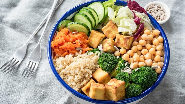 Protein can help you lose weight and build muscles
