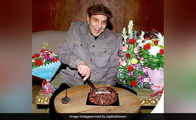 What Dharmendra's 87th Birthday Celebrations Looked Like