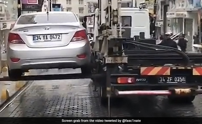 Viral Video Showing A Truck Towing Away Car In 60 Seconds Leaves Internet Intrigued