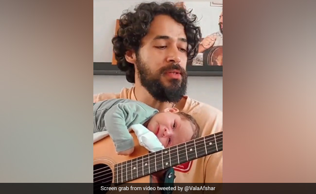Watch: Father Sings Lullaby To His Baby, Little Child's Reaction Melts Hearts Online