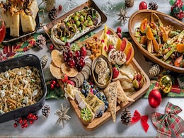 Deck The Halls At These 6 Christmas Dinners, Brunches And Parties In Mumbai Deck The Halls At These 6 Christmas Dinners, Brunches And Parties In Mumbai