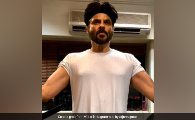 Arjun Kapoor's Birthday Note For Uncle Anil Kapoor: "Anti-Aging <i>Ke Badshah</i>"