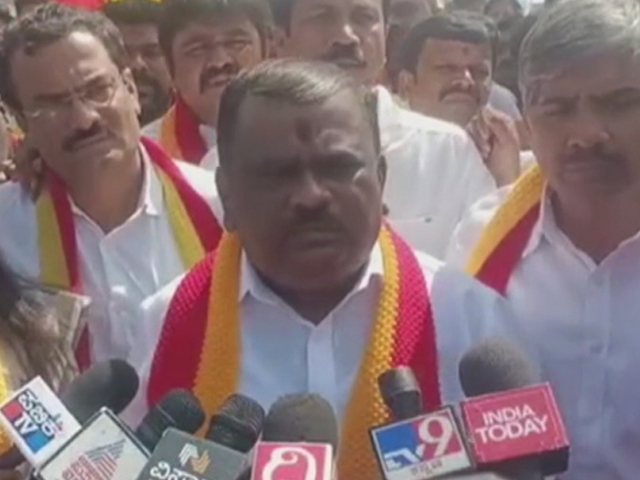 Maharashtra Ekikaran Samiti Leaders Detained In Belagavi