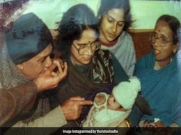 मम्मी की गोद में दिख रही यह बच्ची है बॉलीवुड की चर्चित एक्ट्रेस, पहली ही फिल्म से मचा दिया था धूम, क्या आपने पहचाना ? मम्मी की गोद में दिख रही यह बच्ची है बॉलीवुड की चर्चित एक्ट्रेस, पहली ही फिल्म से मचा दिया था धूम, क्या आपने पहचाना ?