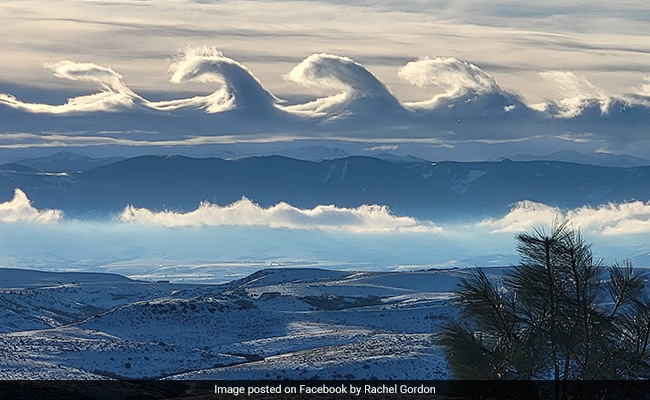 Mesmerising Pic Of Rare Wave Clouds Stuns Sky-Watchers