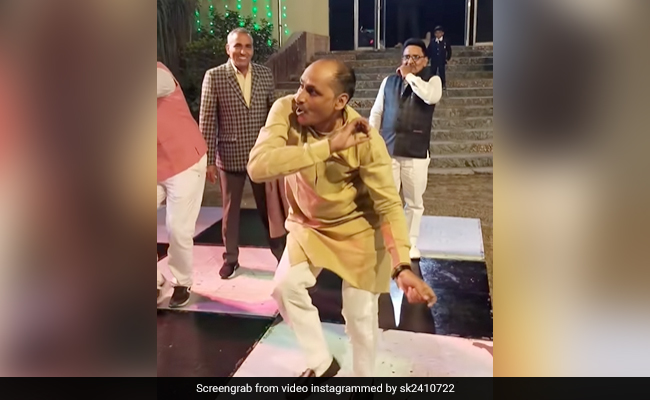 Viral Video: Elderly Man Dances To 'Titliaan Warga', Internet Is Awestruck