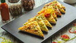 Say Goodbye To Regular Toast! Try This South Indian Twist On Chilli Cheese Toast