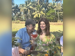 Twinkle Khanna Celebrates Birthday With A "Feast In The Fields" - See Pics Twinkle Khanna Celebrates Birthday With A "Feast In The Fields" - See Pics