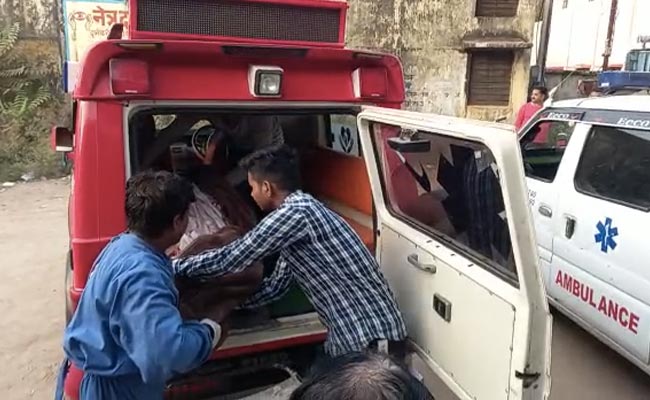 राजस्थान के कोटा में 3 कोचिंग स्टूडेंट्स ने की खुदकुशी, कमरे में फंदे से लटका मिला शव 3 coaching students commit suicide in Rajasthan's Kota, dead body found hanging in room