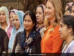 Video: Melinda Gates Visits Garhi Village In Delhi, Uses Paytm To Pay At Local Store Video: Melinda Gates Visits Garhi Village In Delhi, Uses Paytm To Pay At Local Store
