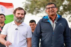 Ex RBI Chief Raghuram Rajan Joins Rahul Gandhi's Yatra. See Congress Post Ex RBI Chief Raghuram Rajan Joins Rahul Gandhi's Yatra. See Congress Post